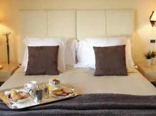 Bed & Breakfast Allakala 3*